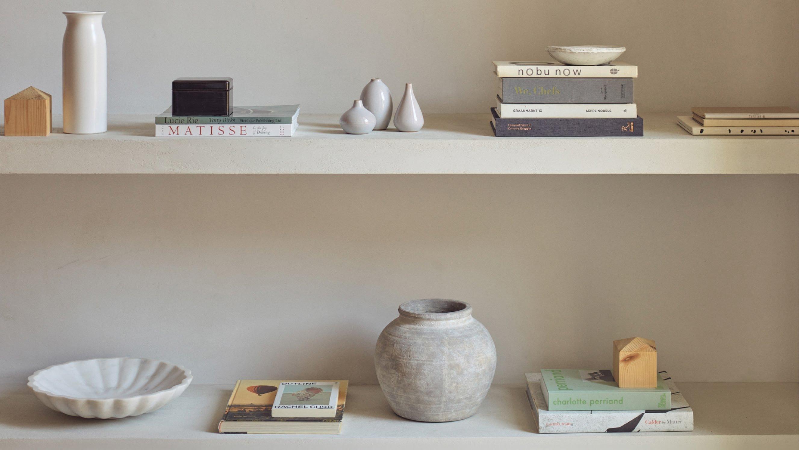 why white always looks best in the bedroom