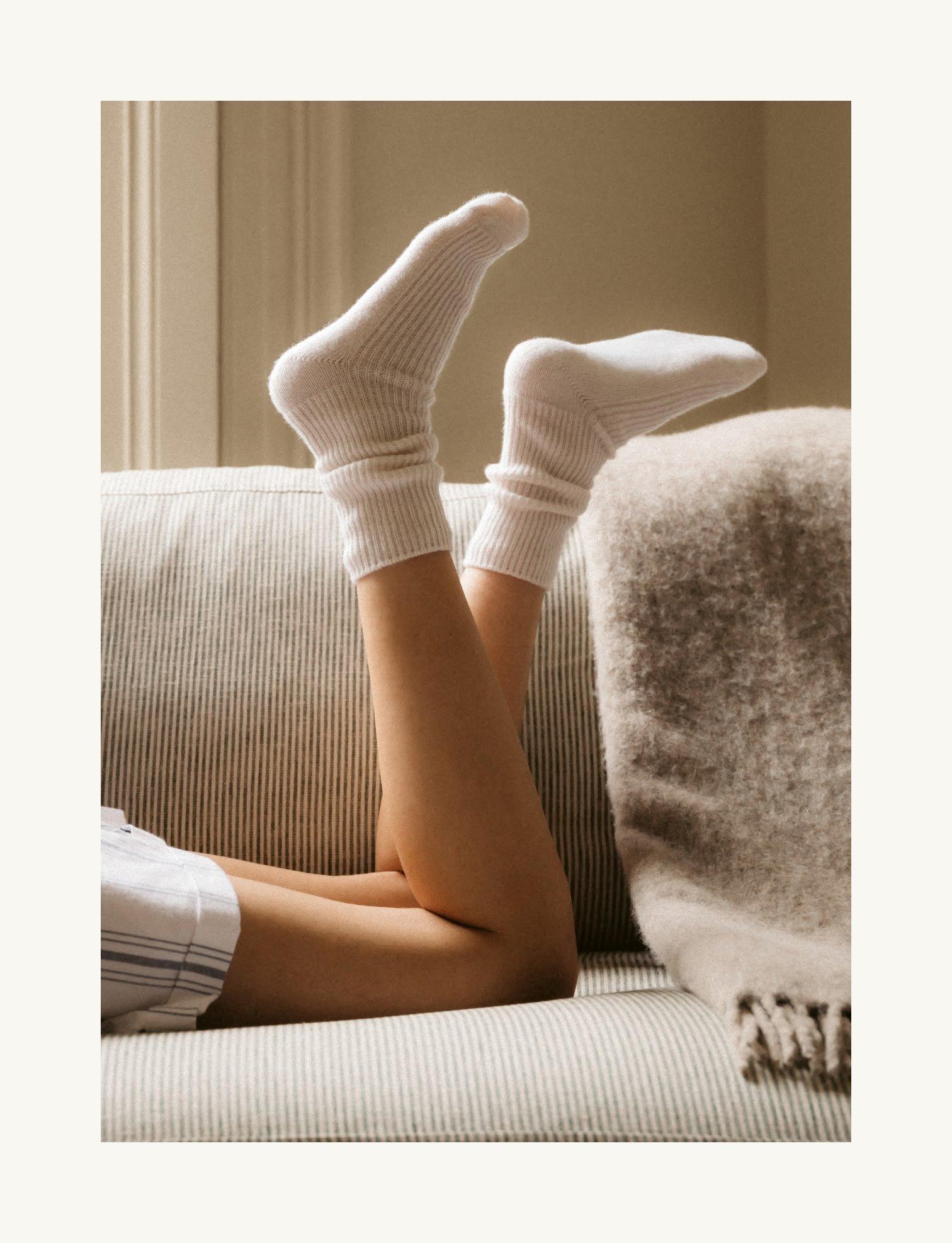 why white always looks best in the bedroom